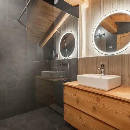 Arole - By Emerald Morzine